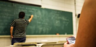 Sweden to ban smartphones in schools nationwide Sweden to ban smartphones