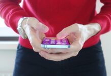 Owning a phone before 13 can harm children’s mental health Owning a phone before 13 can harm children’s mental health