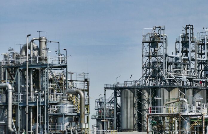 Russian oil exports slump