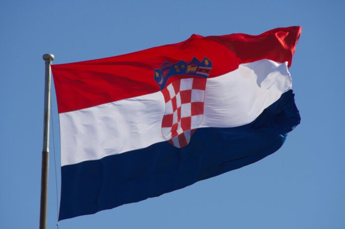 Croatia reintroduces military service