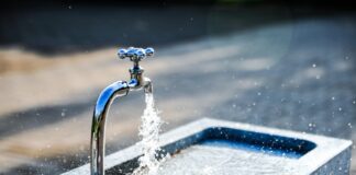 Greece unveils €2.5 billion plan to tackle potential water shortages Greece unveils €2.5 billion plan to tackle potential water shortages