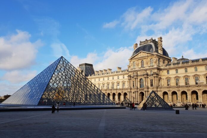 Historic jewellery stolen from the Louvre Museum