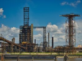 India reportedly set to slash Russian oil imports India reportedly set to slash Russian oil imports