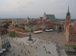 Poland accuses two Russian citizens of spying for Moscow Poland accuses two Russian citizens of spying for Moscow
