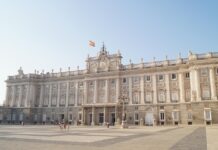 EU pledges to shield Spain from Trump’s tariff threats EU pledges to shield Spain from Trump’s tariff threats