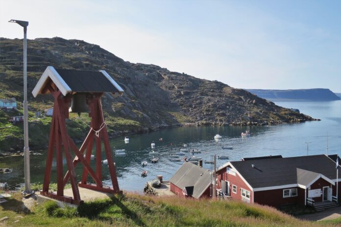 Greenland says it has no plans to join the EU or the US