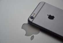 Apple predicts iPhone sales will surge over the holidays Apple predicts iPhone sales will surge over the holidays