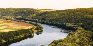 Moldova calls for ‘clarity and commitment’ in its bid to join the EU Moldova calls for 'clarity and commitment' in its bid to join the EU