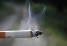 Maldives bans smoking for anyone born after 2007 Maldives bans smoking for anyone born after 2007